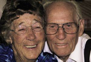 isabel and wilson walker -02.jpg - 11431 bytes